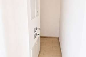 Helle 3-Zimmer-Dachgeschosswohnung mit Balkon in Mainz Wallaustr. – Wallaustr. 100, 55118 Neustadt, Mainz – Vorschaubild 2