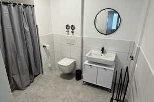 Voll möbliertes Design-Apartment- Brand neue Möbel  (ca. 42 m²) – All-In-Miete, sofort bezugsfrei – Rohrackerstrasse 231, 70329 Stuttgart – Vorschaubild 3