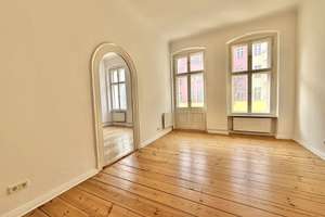 bezugsfrei - Toller Altbau am Schloss Charlottenburg in sehr gutem Zustand – Die vollständige Adresse der Immobilie erhältst du vom Anbieter., 10589 Charlottenburg, Berlin – Vorschaubild 2