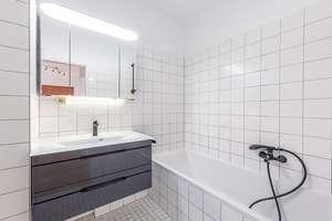 Renovierte 3-Zimmer-Etagenwohnung mit Balkon und Stellplatz im ruhigen Neugraben! – Die vollständige Adresse der Immobilie erhältst du vom Anbieter., 21147 Neugraben-Fischbek, Hamburg – Vorschaubild 10
