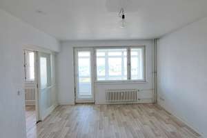 Einziehen und wohlfühlen: 2-Zimmer-Wohnung mit Loggia sucht neue Mieter! – Dieselstr. 17/19, 12057 Neukölln (Ortsteil), Berlin – Vorschaubild 2