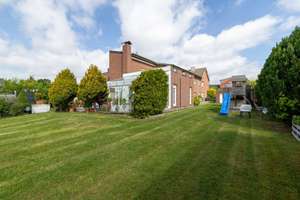 Platz für zwei Generationen: Haus mit Zweifamilienhaus-Potenzial & großem Südwest-Garten in Münster