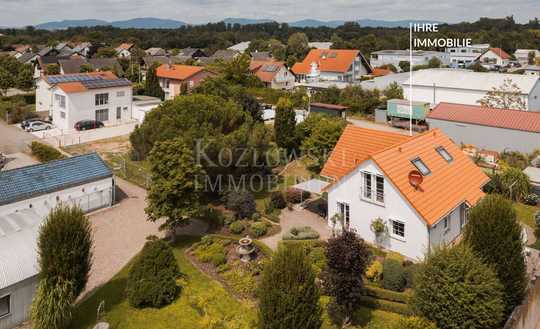 Wohn-Gewerbeidylle im Mischgebiet - Einfamilienhaus mit Halle auf 1800 qm Areal!