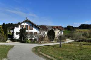 Ehemalige Hofstelle mit Tenne, incl. Baugenehmigung zusätzlicher Neubau 6 Familienhaus in Halfing – Rosenheim (Kreis) – Vorschaubild 5