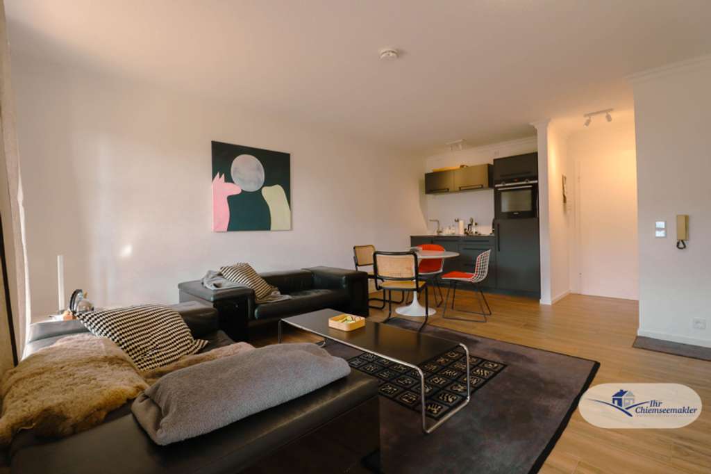 Immobilie in Eggstätt - Stilvolle 2-Zimmerwohnung mit besonderem Charme - Bild 0