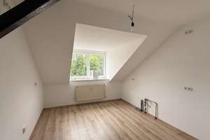 Geräumige 4-Raumwohnung mit Balkon und Fahrstuhl in zentraler Lage von Dresden – Bautzner Landstr. 11, 1324 Bühlau/Weißer Hirsch, Dresden – Vorschaubild 9
