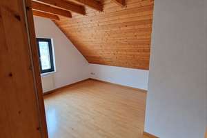 Großzügiges Wohnen in Overath-Vilkerath mit  Küche, Balkon, Kamin, Garage – Die vollständige Adresse der Immobilie erhältst du vom Anbieter., 51491 Overath – Vorschaubild 15