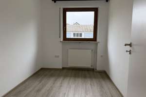 Mehrfamilienwohnhaus in Pünderich an der Mosel mit 5 Wohneinheiten und einer Wohnfläche von ca. 430  – Die vollständige Adresse der Immobilie erhältst du vom Anbieter., 56862 Pünderich – Vorschaubild 32