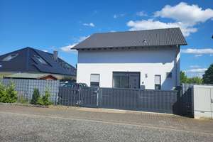 Modernes Einfamilienhaus mit Pool & Fernblick – Verkauf gegen Gebot ab 450.000 € – Die vollständige Adresse der Immobilie erhältst du vom Anbieter., 63667 Nidda – Vorschaubild 11