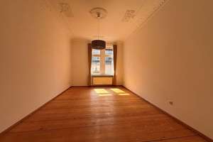 Altbaucharme trifft Wohnkomfort – Stilvolle 4-Zimmer-Wohnung mit Balkon, Einbauküche und Stellplatz – 60435 Eckenheim, Frankfurt am Main – Vorschaubild 8