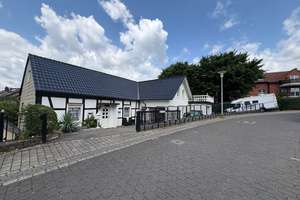 Fachwerk trifft moderne! Einzigartiges EFH mit sonnigen Garten und 2 Garagen! – Die vollständige Adresse der Immobilie erhältst du vom Anbieter., 58454 Stockum, Witten – Vorschaubild 1