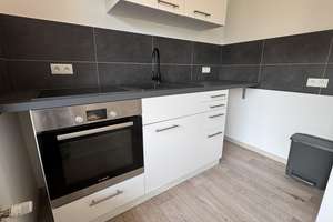 TOP RENOVIERTE 1-ZIMMER-WOHNUNG MIT NEUER EBK, BALKON & PKW-STELLPLATZ – Nansenstrasse 11, 65203 Biebrich, Wiesbaden – Vorschaubild 6