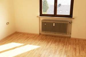 3-Zimmerwohnung in Lengfeld – Die vollständige Adresse der Immobilie erhältst du vom Anbieter., 97076 Lengfeld, Würzburg – Vorschaubild 3