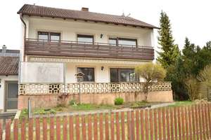 Einfamilienhaus mit viel Potenzial in Moosburg – Asternstr. 1, 85368 Moosburg an der Isar – Vorschaubild 1