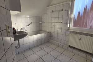 4,5 Zi Kernstadt-Wohnung mit Blick über die Dächer bis zu den Weinbergen – Uhlandstr. 69, 74074 Heilbronn, Heilbronn – Vorschaubild 6