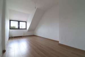 Walle / Schöne 3-Zimmer-Dachgeschosswohnung – Die vollständige Adresse der Immobilie erhältst du vom Anbieter., 28217 Westend, Bremen – Vorschaubild 4