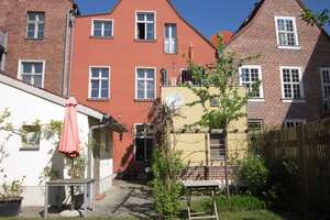 Maklerfrei !  Liebevoll restauriertes Haus  Baudenkmal (1742) im Holländer Viertel