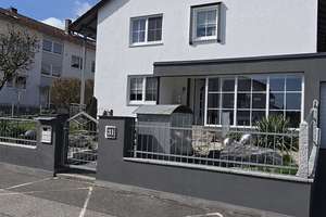 Laufend saniertes Zweifamilienhaus Landshut-Süd mit hochwertiger Gartenanlage und Doppelgarage – Die vollständige Adresse der Immobilie erhältst du vom Anbieter., 84036 Achdorf, Landshut – Vorschaubild 4