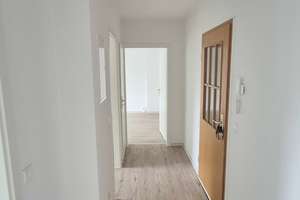 Klein + FEIN = Dein neues Zuhause!! Helle 2-Zimmer-Wohnung + renoviert + Tageslichtbad – Seidenstraße 2, 18055 Stadtmitte, Rostock – Vorschaubild 6