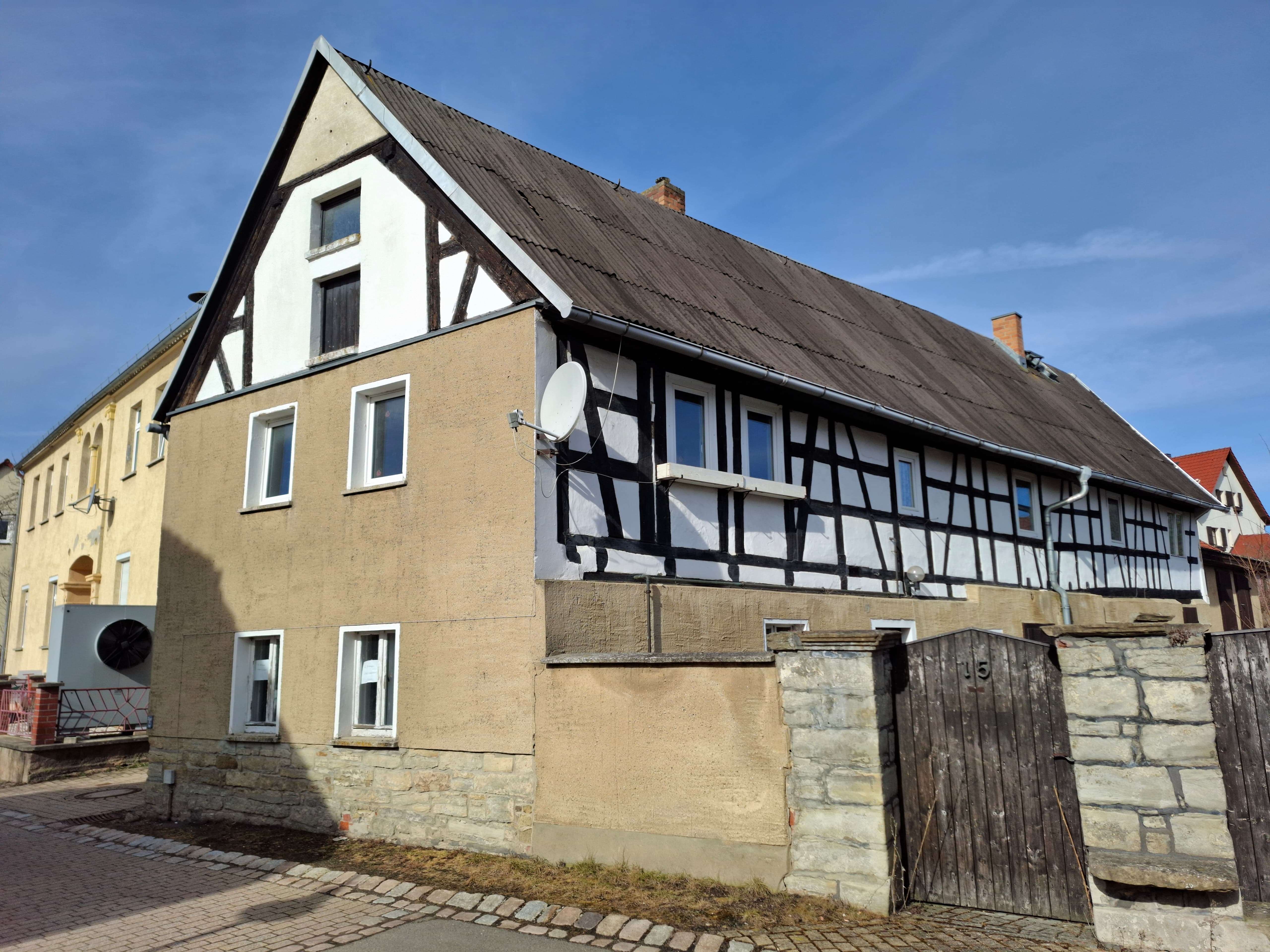 Sanierungsbedürftiges Bauernhaus in guter Wohnlage in Gutenborn/ OT Heuckewalde, Burgenlandkreis – Bild 1