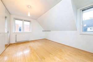 Moderne Maisonette mit Balkon und TG-Stellplatz in ruhiger Lage! – 22559 Rissen, Hamburg – Vorschaubild 10