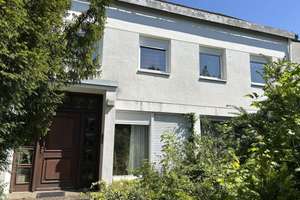 Sanierungsbedürftiges Zweifamilienhaus in Toplage! – Die vollständige Adresse der Immobilie erhältst du vom Anbieter., 55122 Hartenberg-Münchfeld, Mainz – Vorschaubild 3