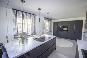 Hochwertig Teilsaniertes Zweifamilienhaus mit vielen Extras - Modern wohnen und clever investieren – St.- Rochus- Straße 39a, 51145 Eil, Köln – Vorschaubild 8