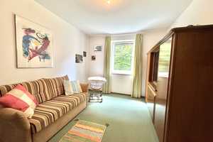 Solide 3 Zimmer Wohnung mit Einbauküche und Balkon – München – Vorschaubild 10