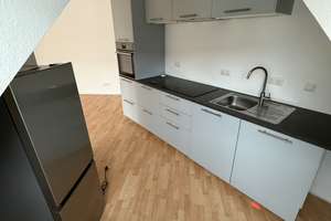 Helle Dachgeschosswohnung mit Süd-West-Balkon & TG-Stellplatz – Ober Buschweg 10, 50999 Sürth, Köln – Vorschaubild 10