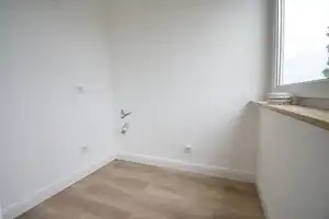 Renoviert! Modernes Apartment mit viel Tageslicht in KR-City – Hülser Straße 283, 47803 Krefeld – Vorschaubild 3