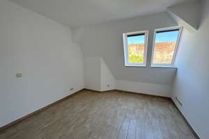 Dachgeschoss-Highlight mit Aufzug, Klimaanlage und Dachterrasse – Schleinufer 23, 39104 Altstadt, Magdeburg – Vorschaubild 7