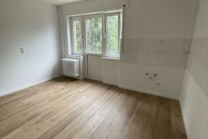 Gemütliche 1-Zimmer-Wohnung mit sonnigem Balkon in Mannheim-Neckarau