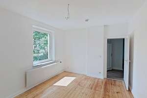 Ein Ort zum Wohlfühlen: 2-Zimmer-Erdgeschosswohnung mit Wannenbad – Heeper Straße 284e, 33607 Mitte, Bielefeld – Vorschaubild 2