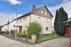 **Kapitalanlage oder Selbstnutzer - 3-Familienhaus in guter Lage** – Silcherstraße 7, 71546 Rems-Murr-Kreis – Vorschaubild 1