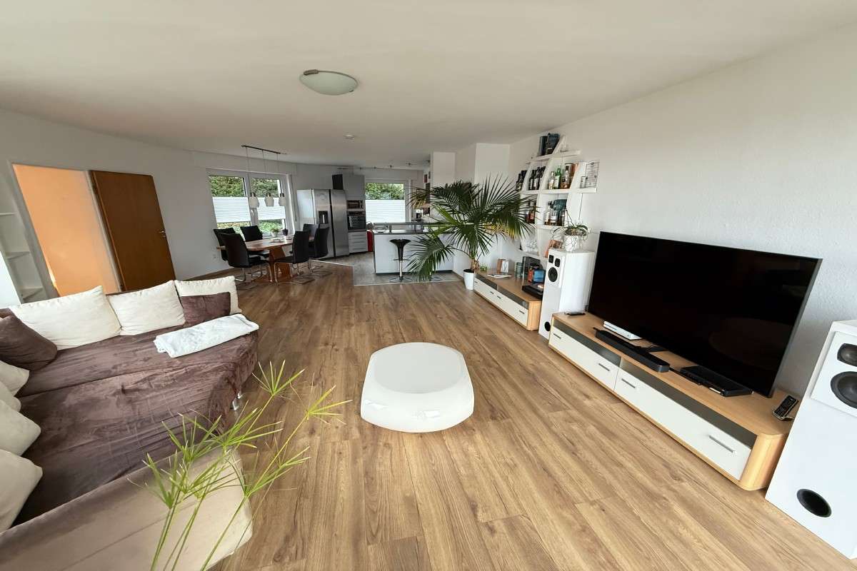 Immobilie in Glashütten - Glashütten: Einzigartiges Architektenhaus am Sonnenhang mit beeindruckendem Fernblick. - Bild 0