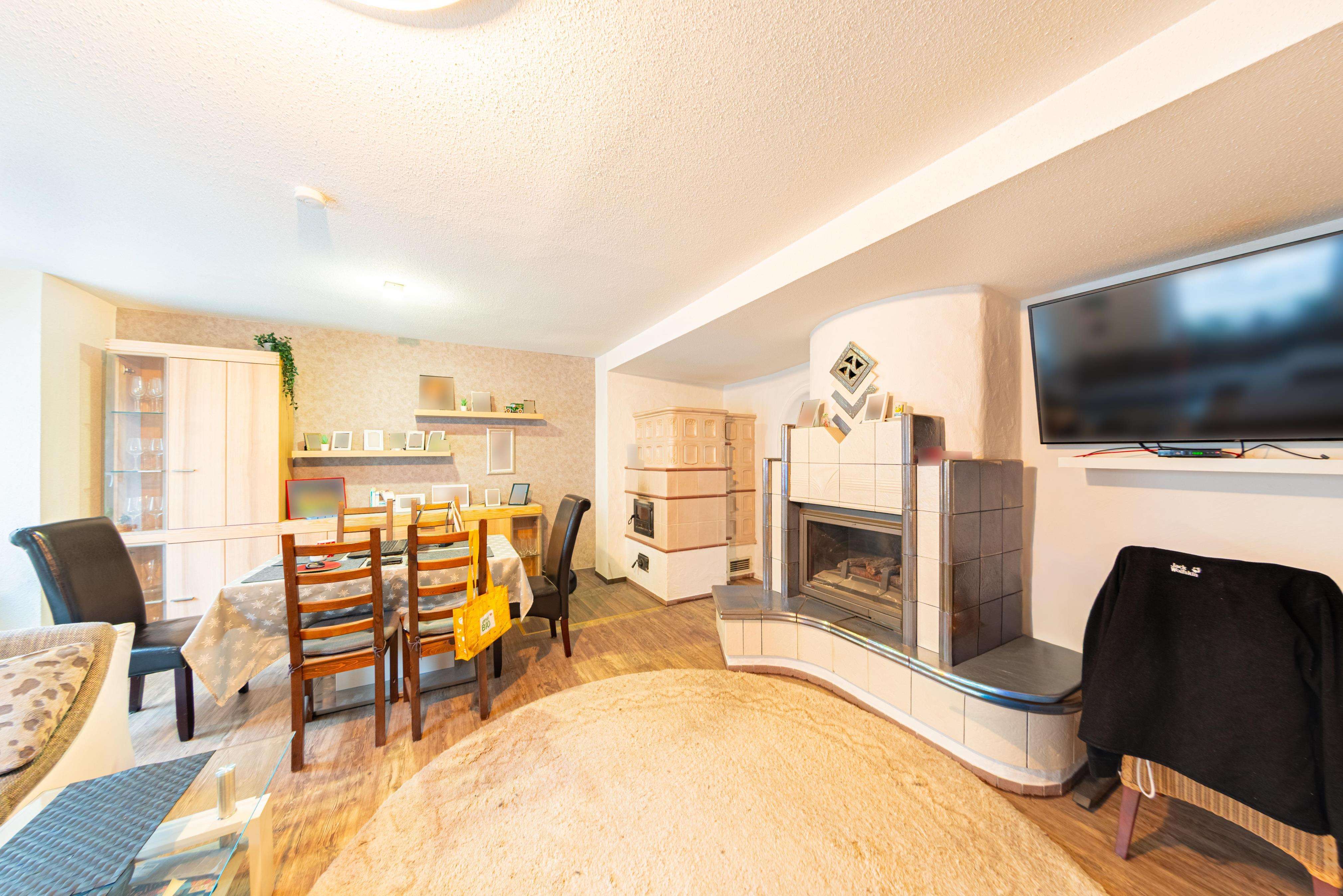 Immobilie in Waldkirch - Dreifamilienhaus in Waldkirch-Kollnau mit Entwicklungspotenzial - Bild 0