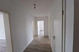 Frisch renoviert: Geräumige 3-Zimmer-Wohnung mit Balkon auf dem Eschberg zu vermieten – Breslauer Straße 30, 66121 Eschberg, Saarbrücken – Vorschaubild 6