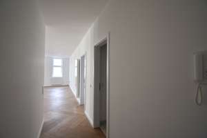 ERSTBEZUG in OBK! Moderne 2-Zi-Whg mit Atlbaucharme – Drakestraße 1, 40545 Oberkassel, Düsseldorf – Vorschaubild 2