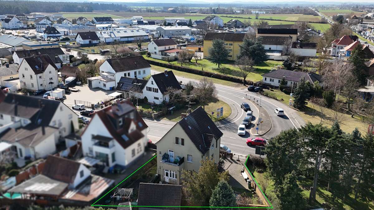 DIETZ: 2-Familienhaus mit ausgebautem Dachgeschoss - Zentrale Lage im Mischgebiet von Babenhausen!, Darmstadt Dieburg Kreis – Bild 4