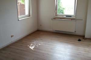 Vollständig renovierte 2-Zimmer-Terrassenwohnung mit Balkon in Alfeld – Am Eiberg 3, 31061 Alfeld (Leine) – Vorschaubild 10