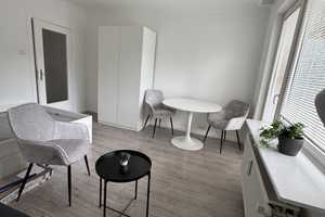Helles, teilmöbliertes 1-Zi.-Apartment mit Balkon in Barmbek-Süd – Heitmannstraße 46a, 22083 Hamburg – Vorschaubild 2