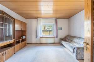 Vielseitiges Dreifamilienhaus mit großem Grundstück und 4 Garagen – Die vollständige Adresse der Immobilie erhältst du vom Anbieter., 44575 Castrop-Rauxel – Vorschaubild 10