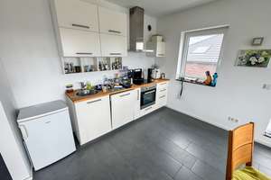 Moderne 2-Zimmer-DG-Wohnung in ruhiger Lage von Eschborn/Niederhöchstadt! – Die vollständige Adresse der Immobilie erhältst du vom Anbieter., 65760 Eschborn – Vorschaubild 3
