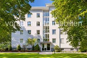 Attraktive 4-Zimmer-Eigentumswohnung mit Loggia und überdachtem Stellplatz – Die vollständige Adresse der Immobilie erhältst du vom Anbieter., 80939 Am Hart, München – Vorschaubild 2