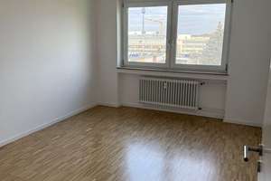 Penthouse-Träume über den Dächern Eibachs - inklusive im Wohnungspreis sind Garage und Stellplatz – Die vollständige Adresse der Immobilie erhältst du vom Anbieter., 90451 Röthenbach Ost, Nürnberg – Vorschaubild 4