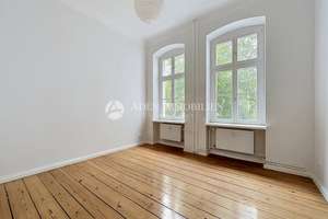 *4-Zimmer-Altbauwohnung mit Balkon, Stuck, Parkett und Einbauküche* – Knesebeckstr. 4, 10623 Charlottenburg, Berlin – Vorschaubild 21