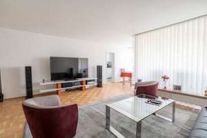 Top geschnittene 3-Zimmer-Eigentumswohnung mit Südbalkon in Grünlage.