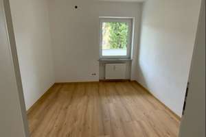Moderne 4-Zimmer-Wohnung in Ingolstadt-Südwest – Die vollständige Adresse der Immobilie erhältst du vom Anbieter., 85051 Münchener Straße, Ingolstadt – Vorschaubild 7