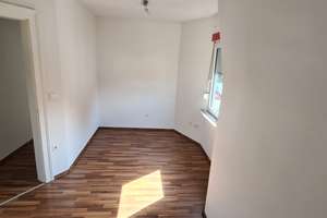 Preiswertes gepflegtes 5-Zimmer-Reihenendhaus – Die vollständige Adresse der Immobilie erhältst du vom Anbieter., 31785 Hameln – Vorschaubild 17