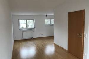 Platz für den Alltag: Gepflegtes Reihenmittelhaus in Regensburg – Die vollständige Adresse der Immobilie erhältst du vom Anbieter., 93051 Großprüfening-Dechbetten-Königswiesen, Regensburg – Vorschaubild 8
